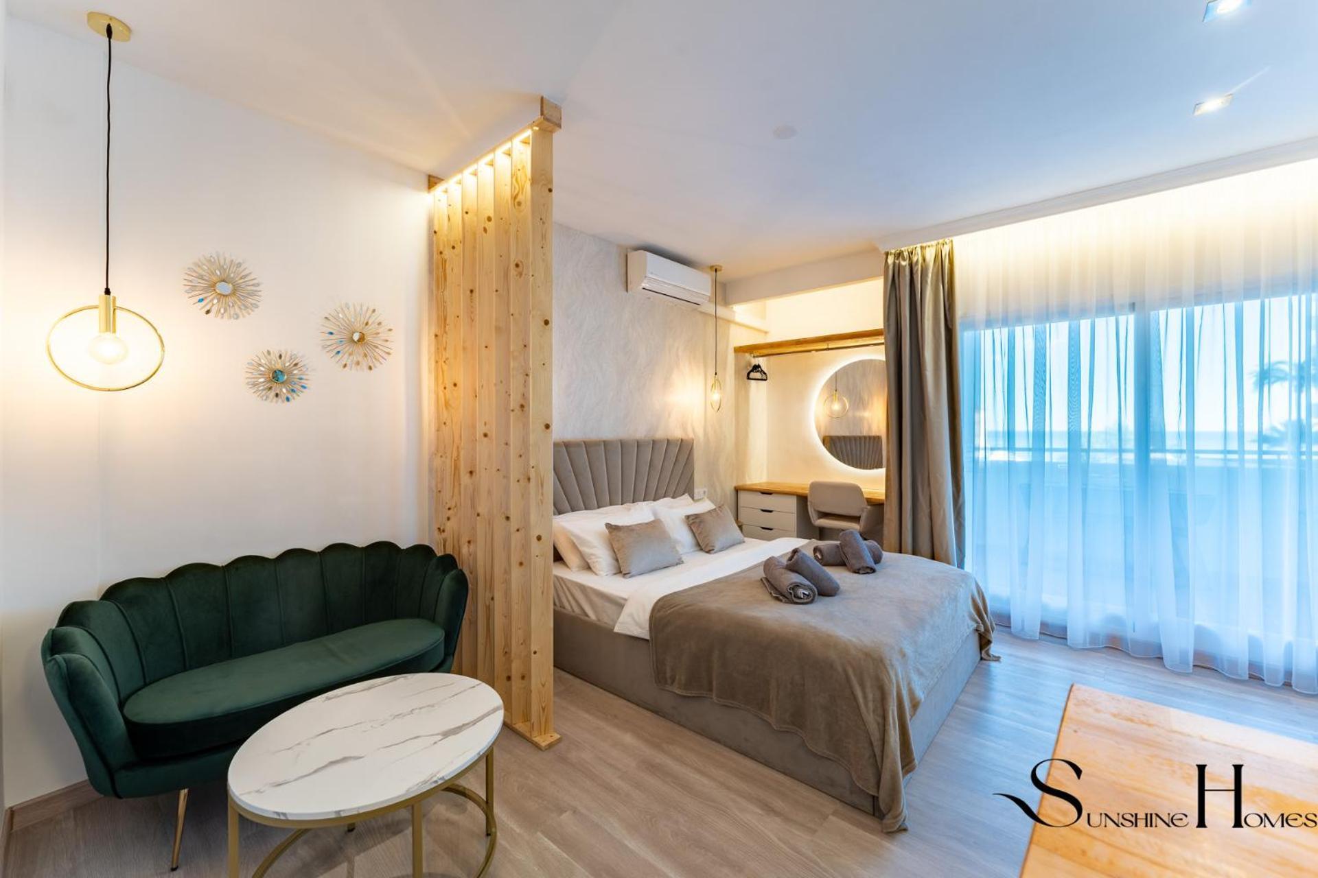 Seaview Beachfront Studio With Aqua Park & Balcony Бенальмадена Экстерьер фото